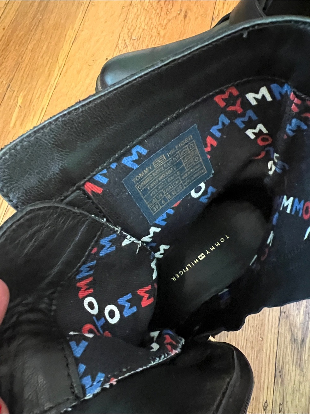 Tommy Hilfiger Black Leather Double-Buckle Ankle Boots Excellent Condition! - Picture 3 of 8